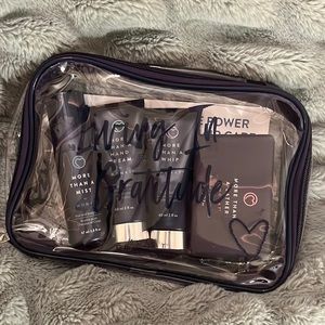 MONAT Living in Gratitude Kit